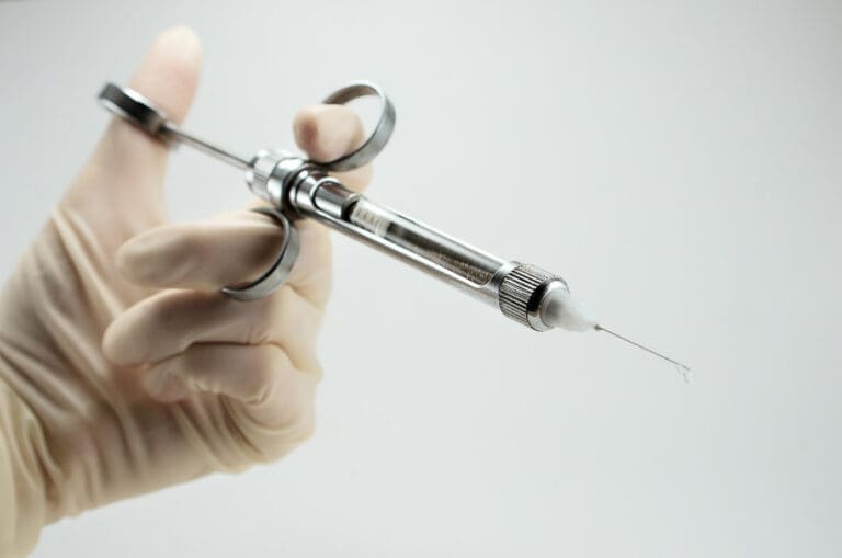 Microscopic inguinal hernia surgery with local anesthesia